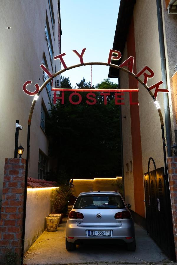 City Park Hostel Приштина Экстерьер фото