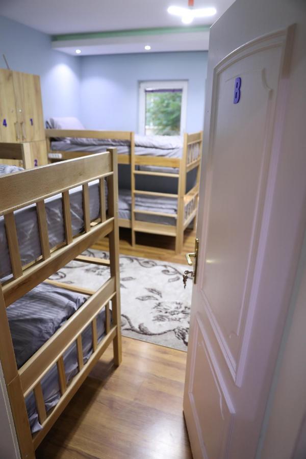 City Park Hostel Приштина Экстерьер фото