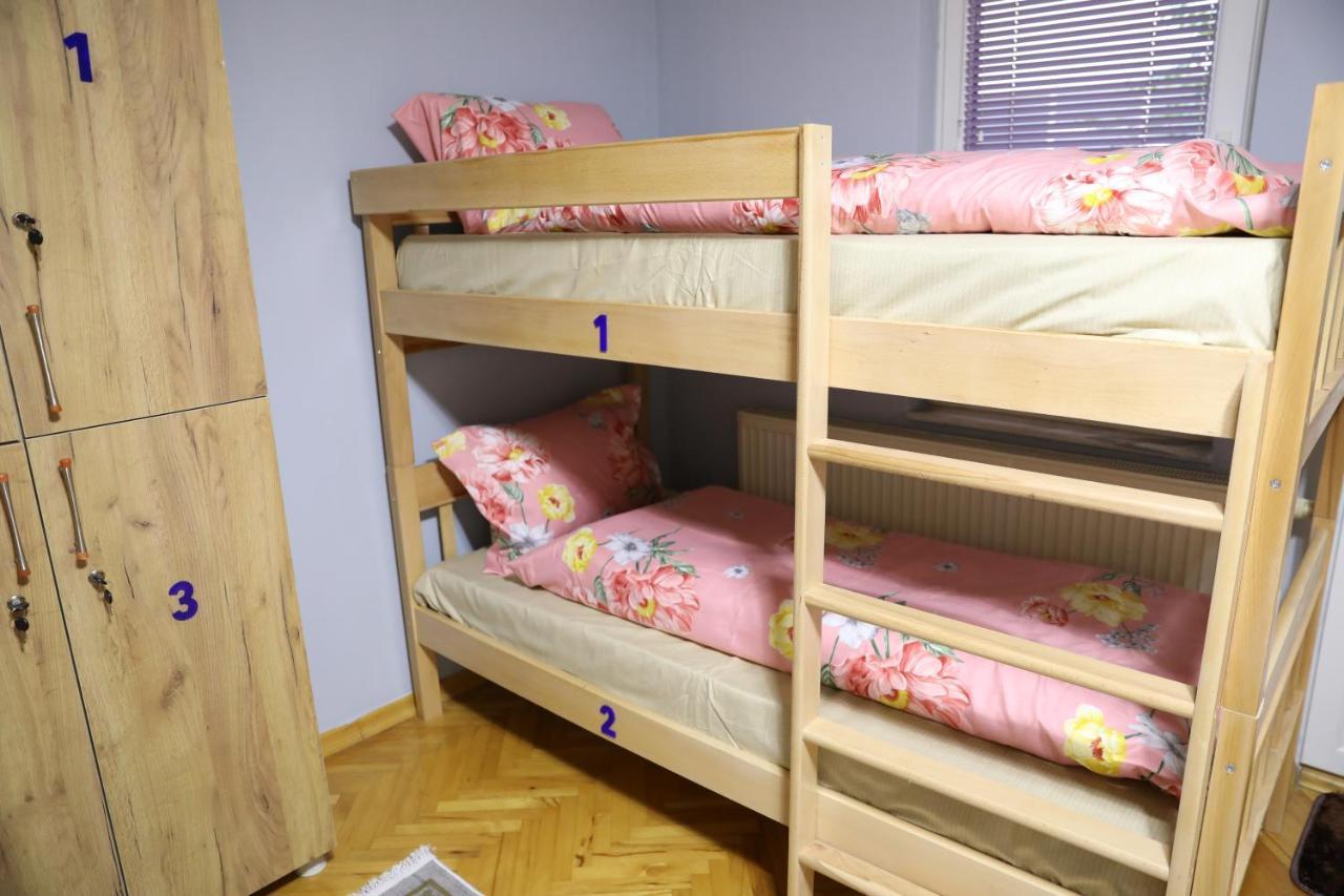 City Park Hostel Приштина Экстерьер фото