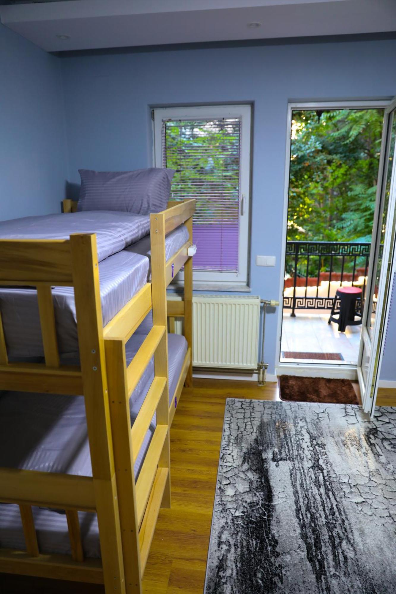 City Park Hostel Приштина Экстерьер фото